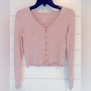 American Eagle pink crop top